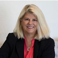 Jeanne Rackers headshot