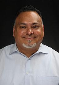 Vino Alonzo headshot